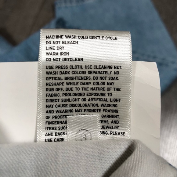 NWT Uniqlo Jeans Women’s Straight High Rise Jeans Size 25x32 Inch - Picture 8 of 8